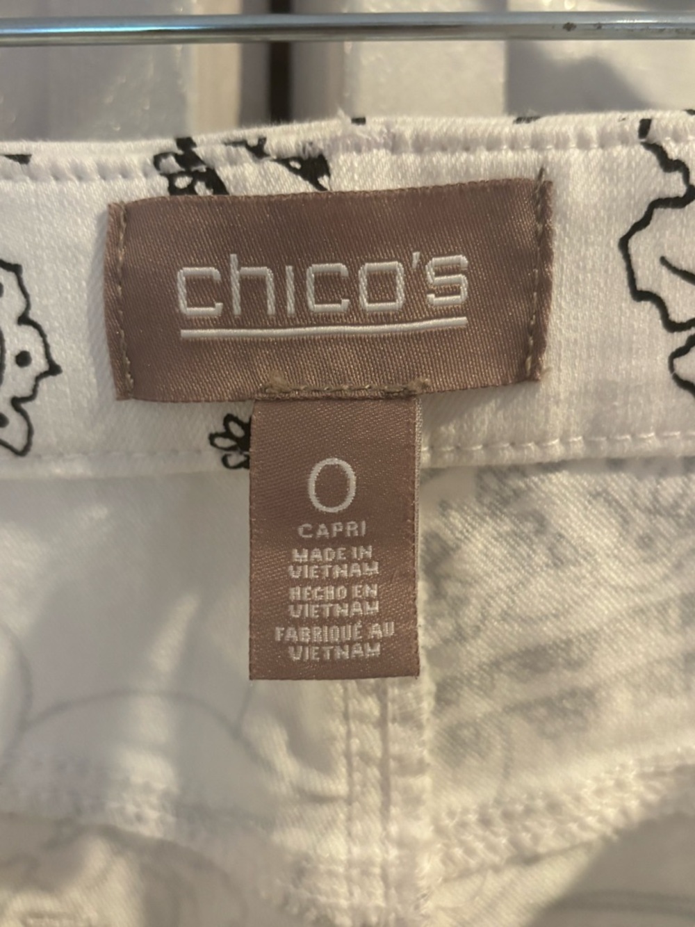 Chico's Black & White Paisley/Floral Capris - Picture 2 of 5